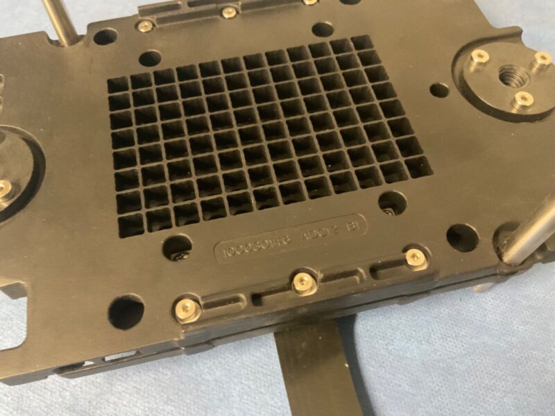 Applied biosystems ABI SV ASSY Heated Cover 100030051 24V 100W - Image 4