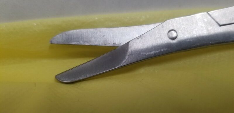 W440600 Scissors - Caplan, serrated, straight, size 220 - Double Action - Image 4