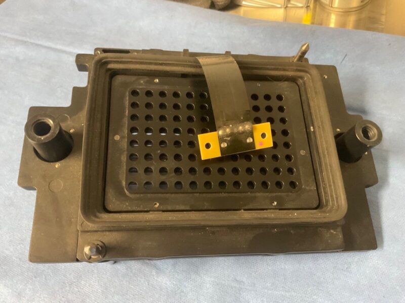 Applied biosystems ABI SV ASSY Heated Cover 100030051 24V 100W - Image 2