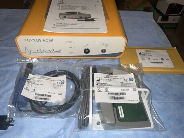 Gyrus ACMI CW-USLG CW-USLTA CyberWand Console Lithotriptor System w/ Footswitch